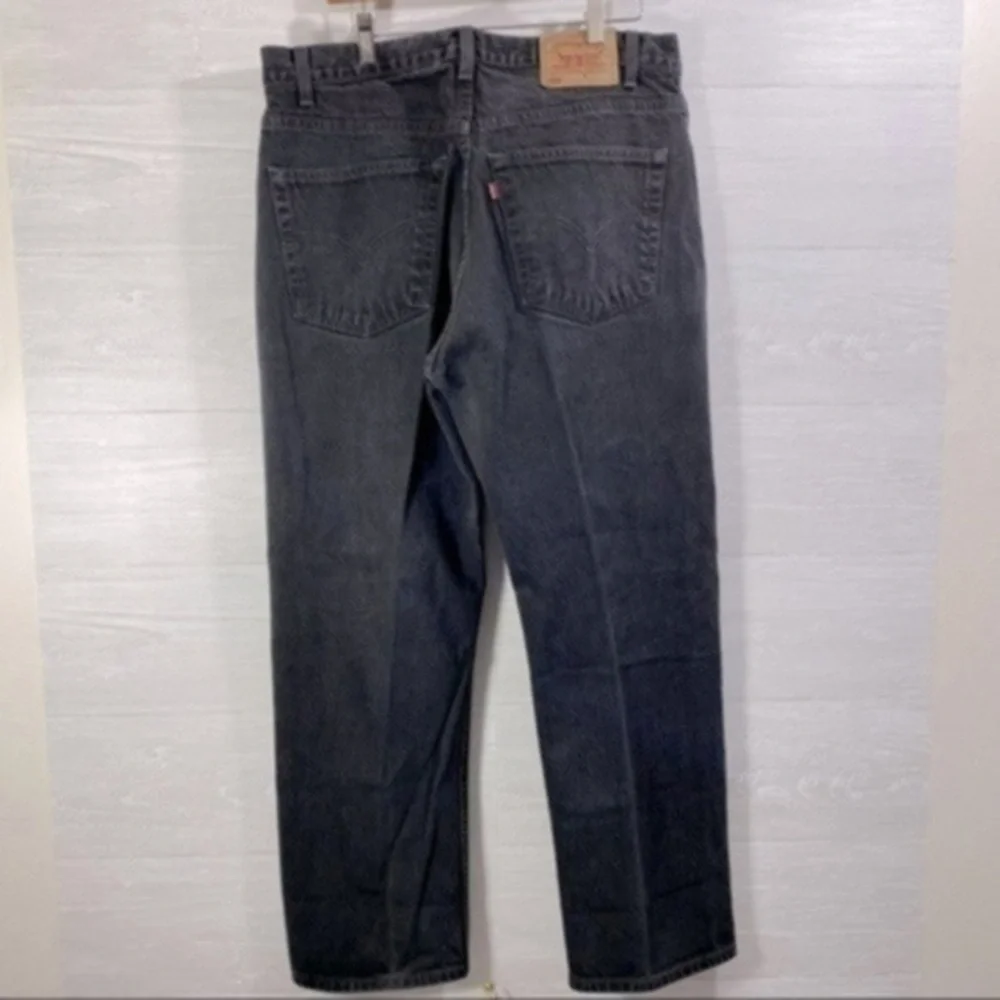 Vintage Levi's 505 Regular Fit Straight Leg Men’s Jeans  Size 38x30